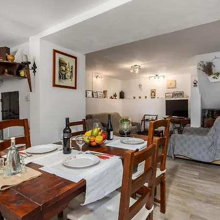 Beautiful In With House Sea View Holiday home *