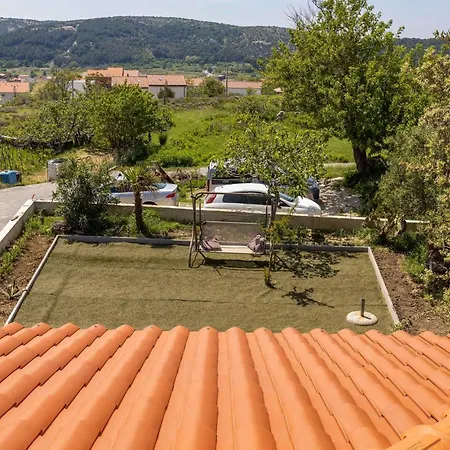 Holiday home Beautiful In With House Sea View Lopar